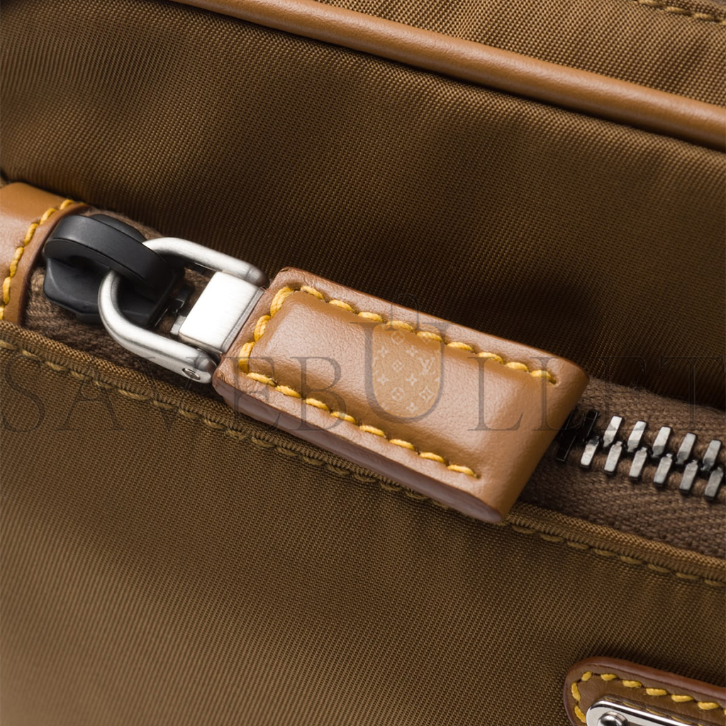 PRADA RE-NYLON AND LEATHER BELT BAG 2VL977 (21*12.5*4.5cm) PRADA RE-NYLON AND LEATHER BELT BAG 2VL977 (21*12.5*4.5cm)